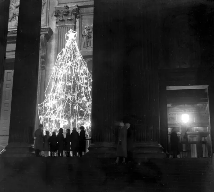 Framed Print : Christmas, 1935. Christmas trees in the Portico of St Pauls Cathedral. 14 December Framed Print : Christmas, 1935. Christmas trees in the Portico of St Pauls Cathedral. 14 December