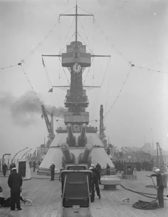 Framed Print : The Colerado, Americas all electric warship arrives at Portsmouth. A view taken Framed Print : The Colerado, Americas all electric warship arrives at Portsmouth. A view taken