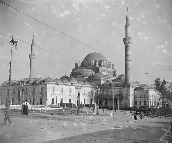 Constantinople, Mosque Begaazed 27 January 1925