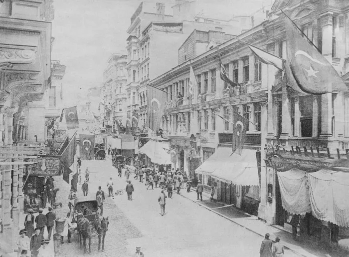 Framed Print : Constantinople in Turkey The Grand Rue de Pera 12 September 1922 Framed Print : Constantinople in Turkey The Grand Rue de Pera 12 September 1922