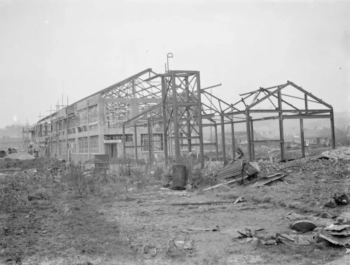 Framed Print : The construction of the new factory for British Sisalkraft Ltd at Strood, Kent Framed Print : The construction of the new factory for British Sisalkraft Ltd at Strood, Kent