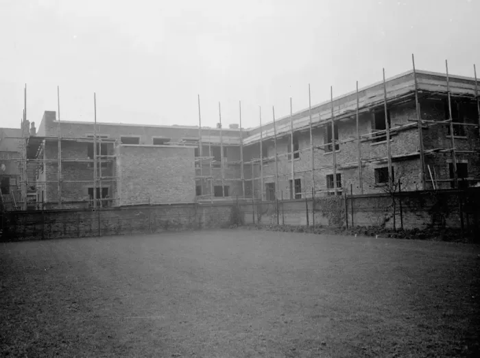 Framed Print : The construction of the Speedwell Telephone Exchange at Golders Green, London. 7 Framed Print : The construction of the Speedwell Telephone Exchange at Golders Green, London. 7