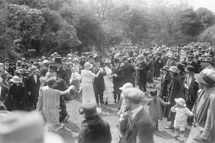 Framed Print : Cornish folk dance at Helston northern end of the Lizard Silk hat dancers passing Framed Print : Cornish folk dance at Helston northern end of the Lizard Silk hat dancers passing