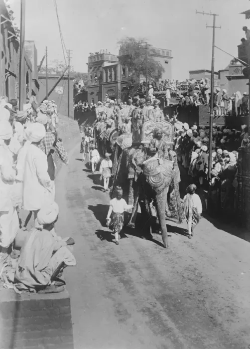 Framed Print : Coronation of Sir Hari Singh as the Maharajah of Kashmir. 29 March 1926 Framed Print : Coronation of Sir Hari Singh as the Maharajah of Kashmir. 29 March 1926