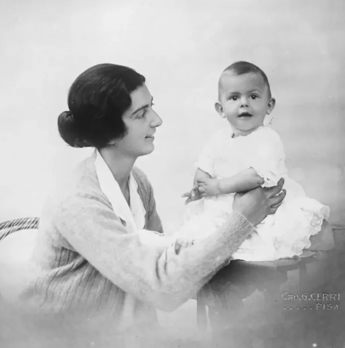Framed Print : The Countess Maria Ludovica Calvi with her mother, Countess Calvi ( Princess Yolanda