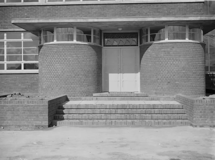 Framed Print : The County School for Boys in Sidcup, London. The entrance of the new building Framed Print : The County School for Boys in Sidcup, London. The entrance of the new building