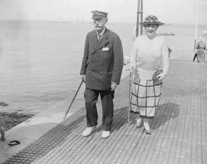 Framed Print : Cowes week opens Mrs Bennett Hasset and Lord Dunraven 1 August 1921 Framed Print : Cowes week opens Mrs Bennett Hasset and Lord Dunraven 1 August 1921