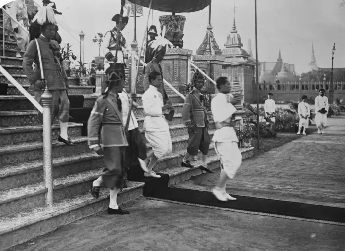 Framed Print : Cremation of late King of Siam. The relics of the late king after the cremation Framed Print : Cremation of late King of Siam. The relics of the late king after the cremation