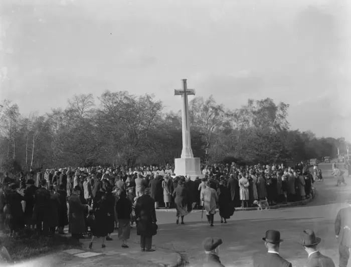 Framed Print : The crowd around the war memorial at the Armistice Memorial Service in Chislehurst, Kent Framed Print : The crowd around the war memorial at the Armistice Memorial Service in Chislehurst, Kent