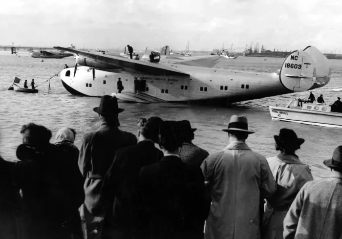 Framed Print : Crowds meet the giant new American flying boat Yankee Clipper as she moors Framed Print : Crowds meet the giant new American flying boat Yankee Clipper as she moors