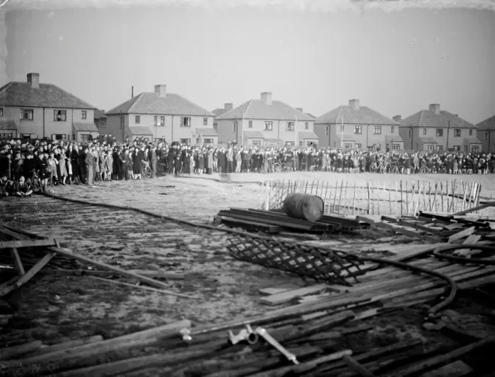 Framed Print : Crowds turn out to watch the timber fire at Welling in Kent. 1938 Framed Print : Crowds turn out to watch the timber fire at Welling in Kent. 1938