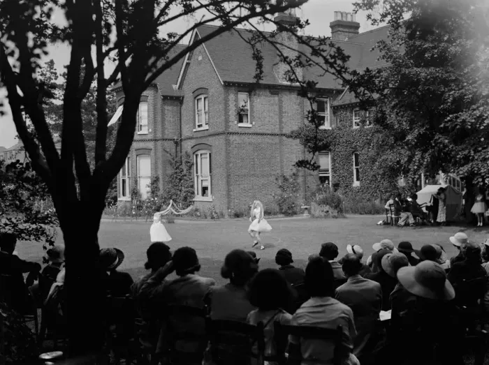 Framed Print : Dancing display at The Dene in Dartford, Kent. 1939