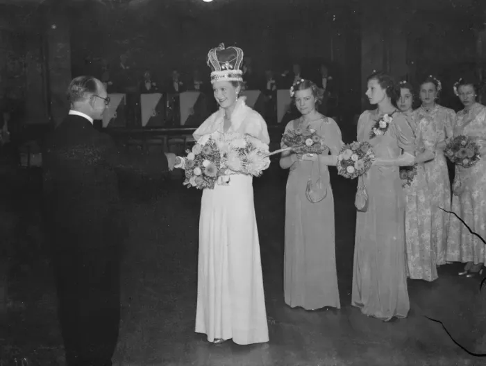 Framed Print : The Dartford Carnival Queen and her attendees, at the dance in Crayford, Kent. 1938 Framed Print : The Dartford Carnival Queen and her attendees, at the dance in Crayford, Kent. 1938