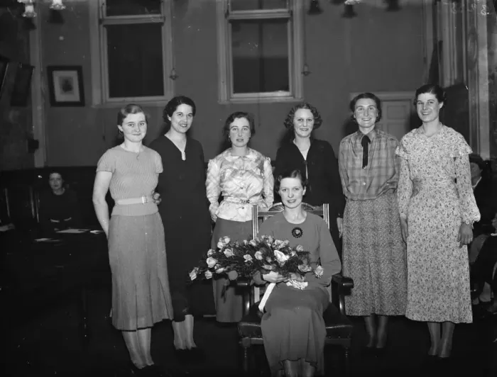 Framed Print : The Dartford Carnival Queen with her attendees. 1936