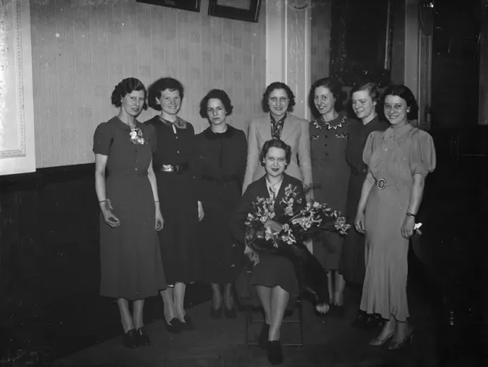 Framed Print : The Dartford Carnival Queen and the retinue. 6 April 1938 Framed Print : The Dartford Carnival Queen and the retinue. 6 April 1938