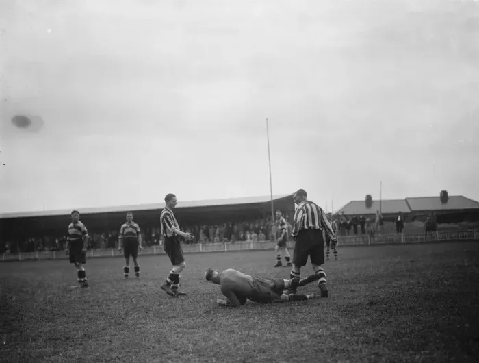 Framed Print : Dartford football. 1937 Framed Print : Dartford football. 1937