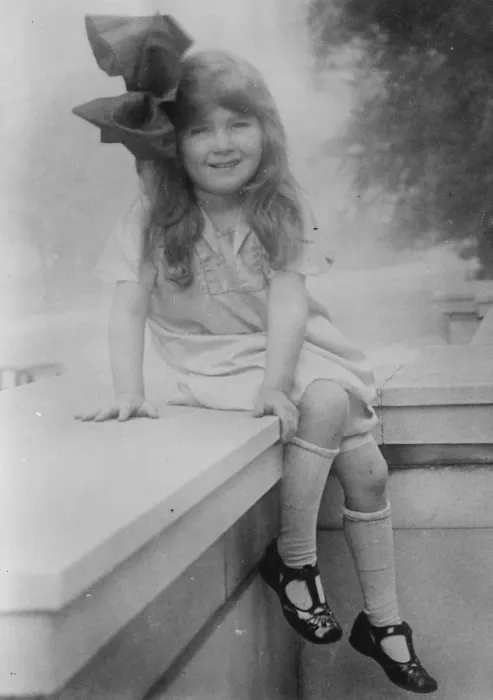 Framed Print : Daughter of Americas blind Senator. The daughter of Thomas D Schall, the blind