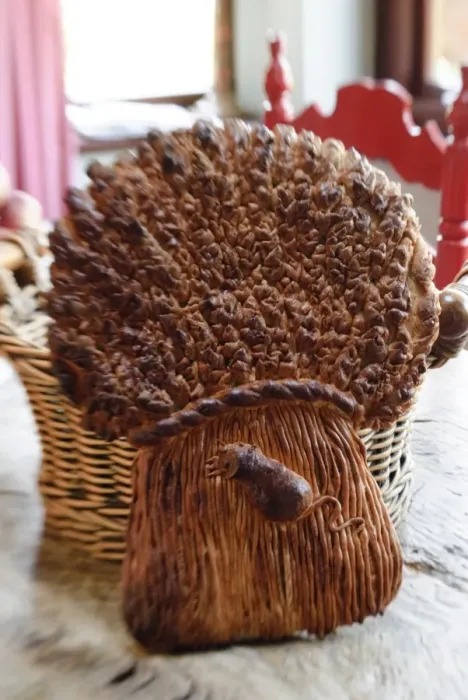 Framed Print : Decorative loaf in shape of sheaf of wheat with mouse for harvest festival credit