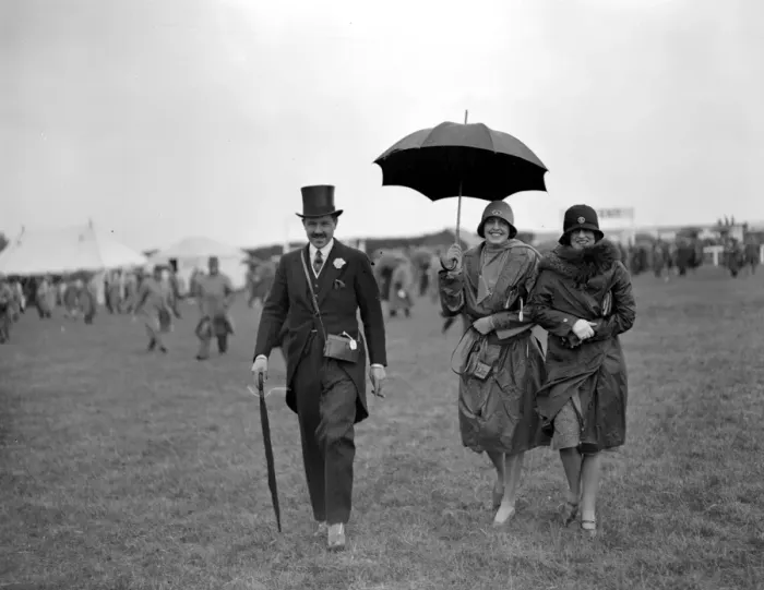 Framed Print : Derby Day at Epson. Captain Euan Wallace. 1929 Framed Print : Derby Day at Epson. Captain Euan Wallace. 1929