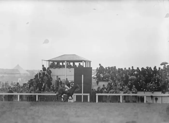Framed Print : Derby Day. Sansovino, the winner, passing the winning post. 4 June 1924 Framed Print : Derby Day. Sansovino, the winner, passing the winning post. 4 June 1924