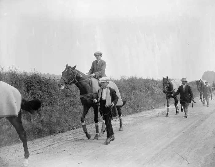 Framed Print : The Derby favourite leaves for Epsom. HH the Aga Khans Derby horses, Diophon