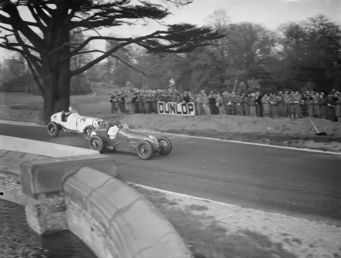 Framed Print : Dodson and Dobson fight for place on the track. 1938 Framed Print : Dodson and Dobson fight for place on the track. 1938