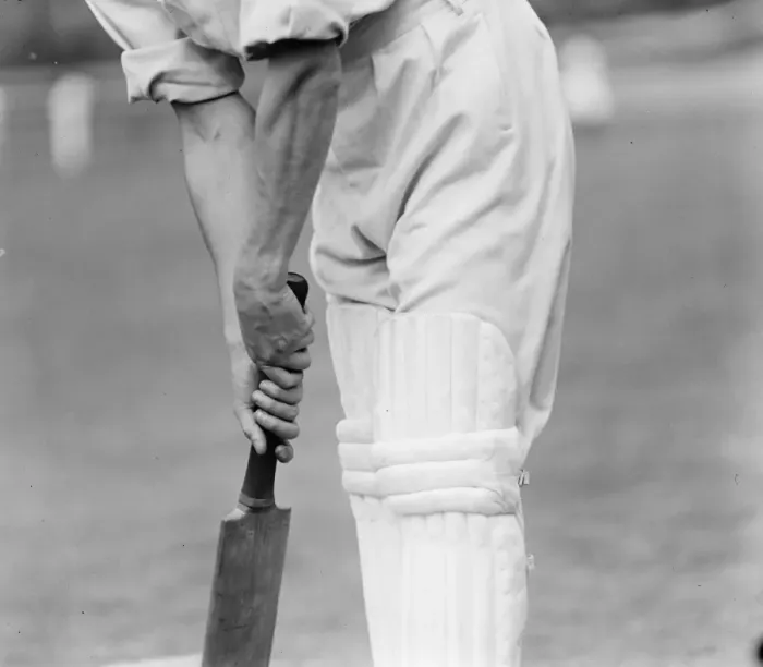 Framed Print : Douglas Jardine. Correct way to hold bat. 10 September 1929 Framed Print : Douglas Jardine. Correct way to hold bat. 10 September 1929