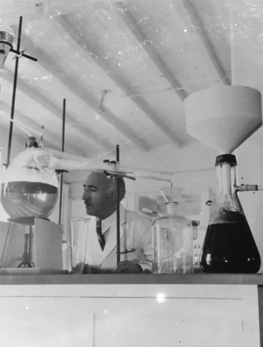 Framed Print : Dr A T Frascati an American scientist. Making perfume from crushed fruit. Photo shows Framed Print : Dr A T Frascati an American scientist. Making perfume from crushed fruit. Photo shows