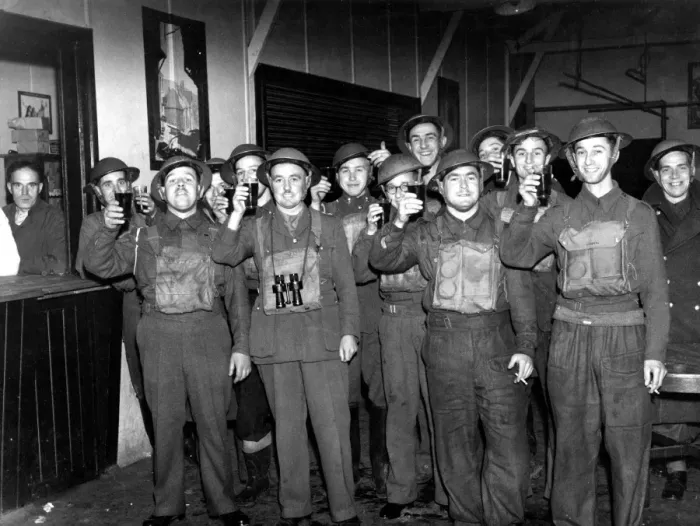 Framed Print : It was drinks on the Major on Monday for a battery of Kent a gunners who bagged