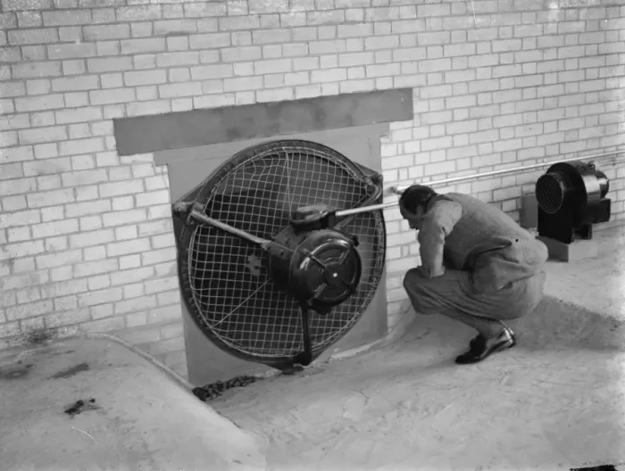 Framed Print : Drying fan in Goudhurst. 1937 Framed Print : Drying fan in Goudhurst. 1937