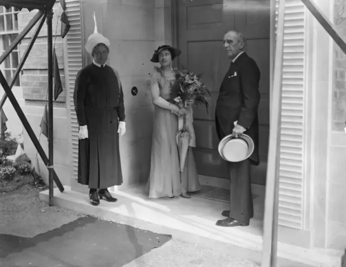 Framed Print : Duchess of York opens new nurses home at home for the incureables at Putney. 24 Framed Print : Duchess of York opens new nurses home at home for the incureables at Putney. 24