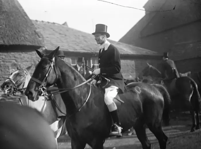 Framed Print : Duke of York attends opening Meet of the Pytchley Hunt. 5 November 1928