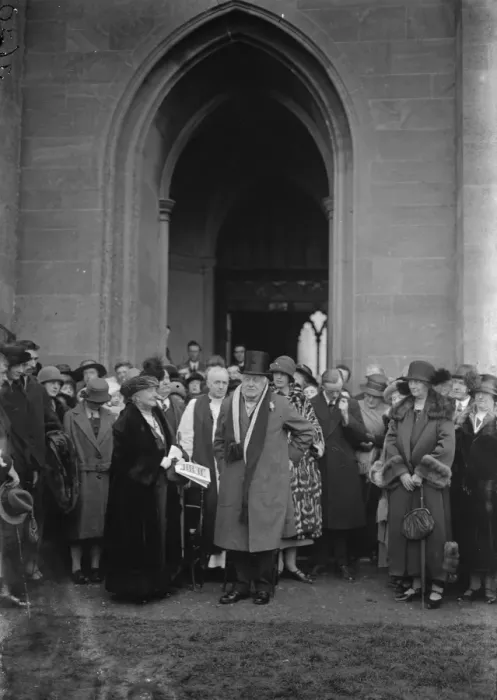 Framed Print : Earl and Countess of Coventry celebrate their diamond wedding by attending village Framed Print : Earl and Countess of Coventry celebrate their diamond wedding by attending village
