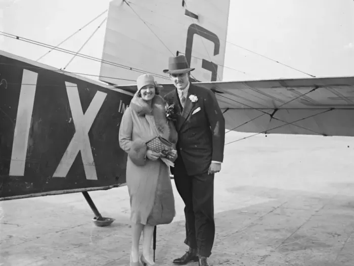Framed Print : The Earls honeymoon plane. After their wedding the Earl of Bective and Lady Clarke Framed Print : The Earls honeymoon plane. After their wedding the Earl of Bective and Lady Clarke
