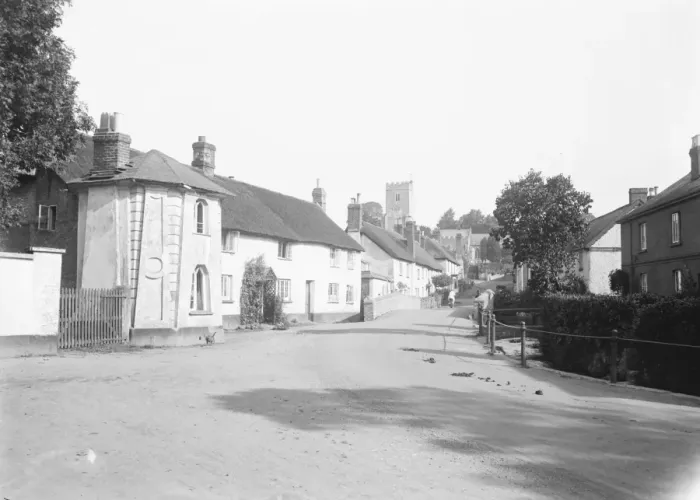 Framed Print : East Budleigh is a small village in East Devon, England 1925 Framed Print : East Budleigh is a small village in East Devon, England 1925