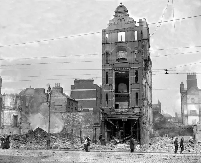 Framed Print : Easter Rising (originally captioned The Dublin rebellion) The ruins in Sackville Framed Print : Easter Rising (originally captioned The Dublin rebellion) The ruins in Sackville