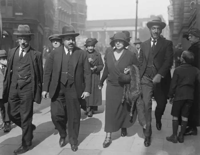 Framed Print : Egyptian murder trial at the Old Bailey. Mme Said, sister of the murdered man Framed Print : Egyptian murder trial at the Old Bailey. Mme Said, sister of the murdered man