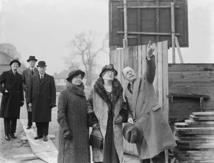 Framed Print : An elderly woman is being shown around the new ambulance headquarters in Dartford, Kent Framed Print : An elderly woman is being shown around the new ambulance headquarters in Dartford, Kent