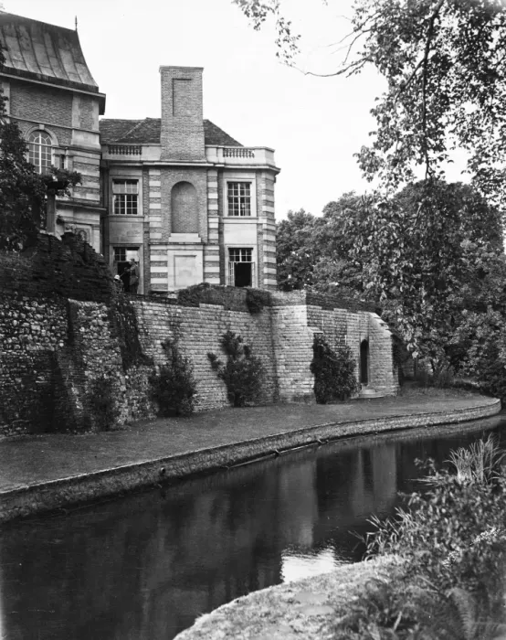 Framed Print : Eltham Palace 15 September 1947