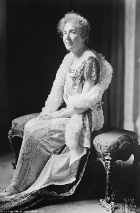 Framed Print : To entertain British Premier. Lady Isabella Howard, wife of the British Ambassador to the US Framed Print : To entertain British Premier. Lady Isabella Howard, wife of the British Ambassador to the US