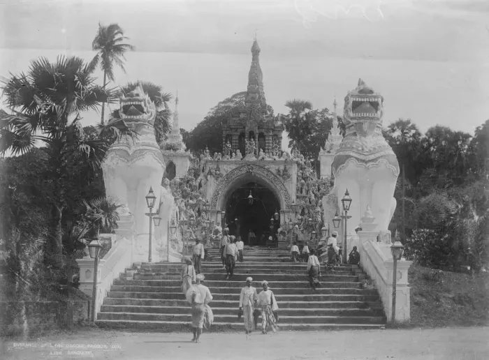 Framed Print : The entrance to the famous Shwe Dagone Pagoda at Rangoon Burma 31 December 1921