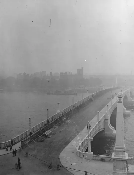 Framed Print : Erecting stands and Royal Enclosure for new Lambeth Bridge opening by King Framed Print : Erecting stands and Royal Enclosure for new Lambeth Bridge opening by King