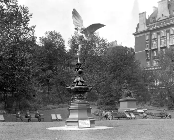 Framed Print : Eros Statue in its new position in Embankment Gardens. 23 May 1925 Framed Print : Eros Statue in its new position in Embankment Gardens. 23 May 1925