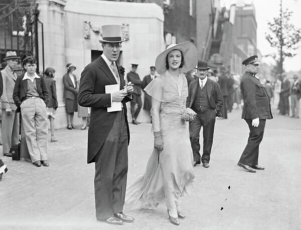 Eton versus Harrow at Lords. Mr and Mrs Ronald Armstrong Jones. 10 July 1931