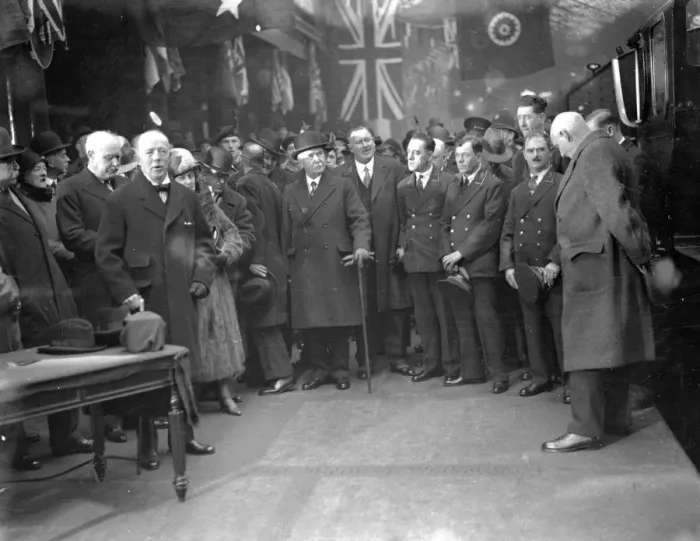 Framed Print : At Euston. Royal Scot presentation at Euston. Sir Josiah Stamp presenting inscribed