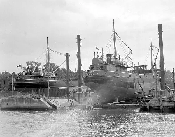 Everards shipyard. Greenhithe, Kent 24 June 1948
