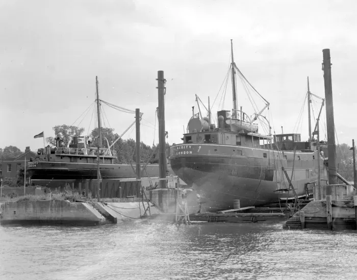 Framed Print : Everards shipyard. Greenhithe, Kent 24 June 1948 Framed Print : Everards shipyard. Greenhithe, Kent 24 June 1948