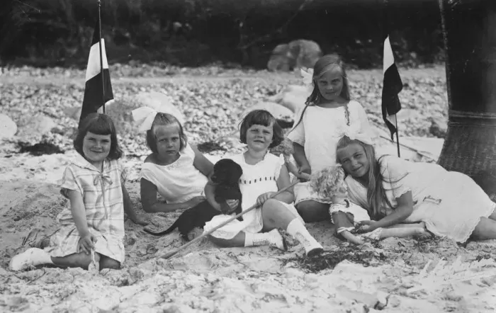 Framed Print : Ex Crown Prince of Germanys daughters. Photographed at the seaside with their Framed Print : Ex Crown Prince of Germanys daughters. Photographed at the seaside with their