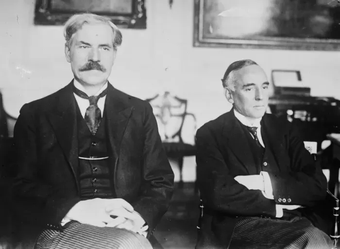 Framed Print : The ex Prime Minister in Berlin. Mr Ramsay MacDonald and Lord Arnold photographed