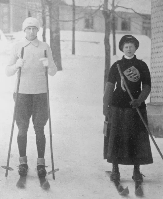 Framed Print : Ex Ruler on Skis The ex reigning Duke and Duchess of Saxe Coburg Gotha, photographed at Oberhof